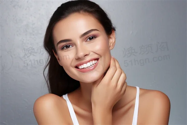 洗牙优惠活动：肥西佳德众兴口腔医院专業洁牙服务现仅需288元起，原价388元起，让您轻松享受省钱体验！