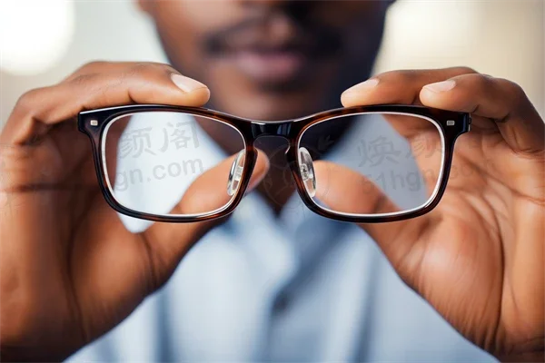 宜宾爱尔优视眼科医院全新报价近视手术价格:普通半飞秒手术25270元起