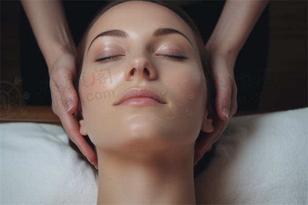 咸阳华尔医疗美容门诊部隆鼻价格表：原价8000元起，现仅需6800元起，助您轻松实现美丽与实惠的良好结合！