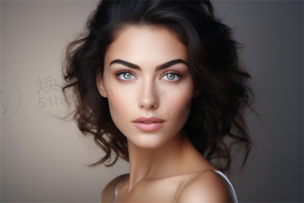 深圳丽港丽格医疗美容门诊部推出3D复位童颜术，原价68888元起，现优惠价仅需48888元起，优异机会，赶快来体验焕发新生的美丽吧！附价目表。