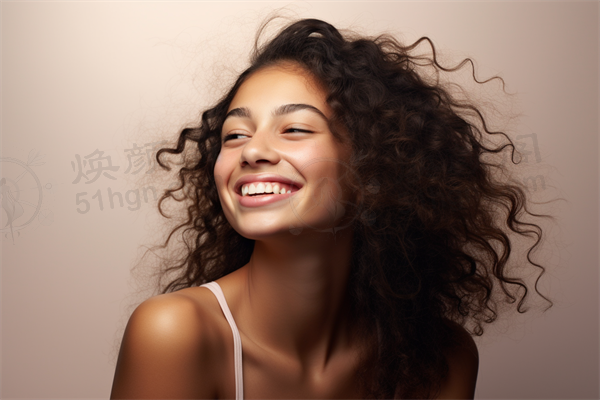 聊城韩美整形美容医院隆胸手术费用详解：原价29800元起，现仅需19800元起，让您以更优惠的费用实现美丽的愿望！