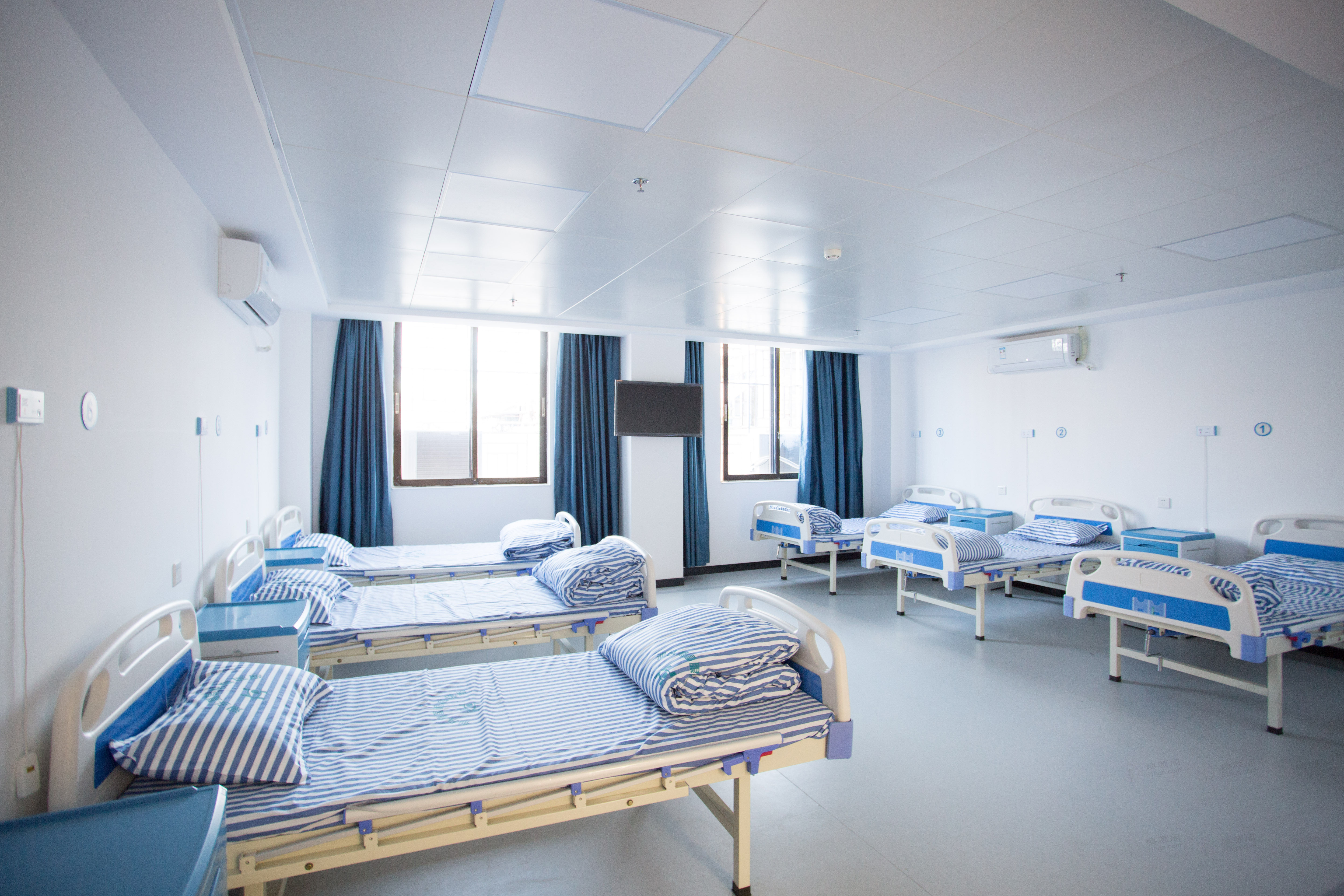 汕头慧晶眼科医院刘斌还做手术吗？专业团队助您重见光明