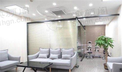 诊疗特色总结 - 上海和平眼科医院李仲群医生