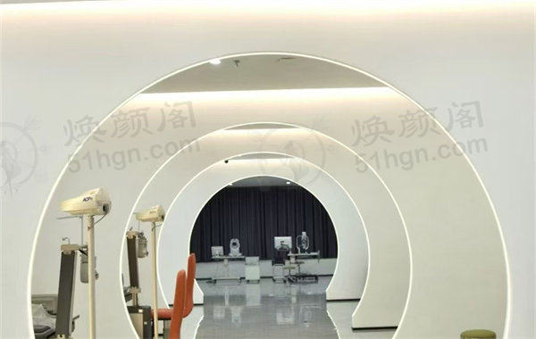 贵阳明川眼科医院价格收费