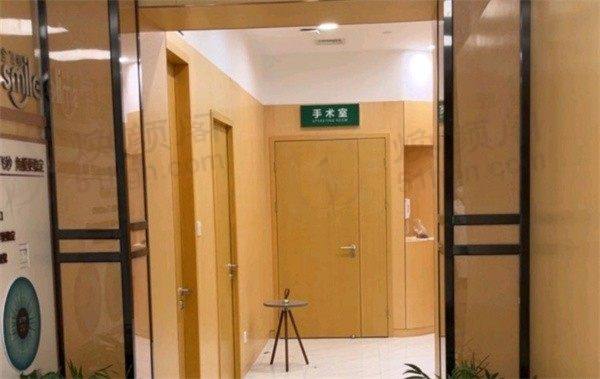 上海何氏眼科医院