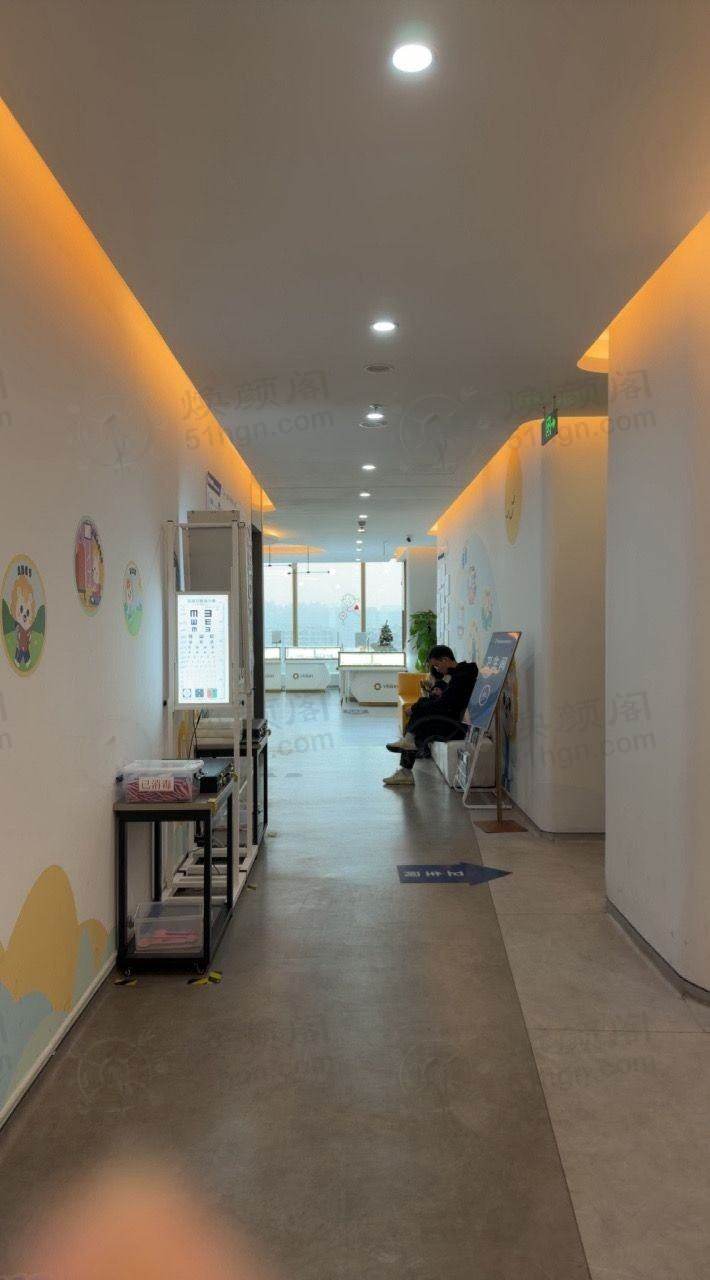 被视力问题困扰的我，在南京维视眼科验光配镜后重见清晰世界！ 